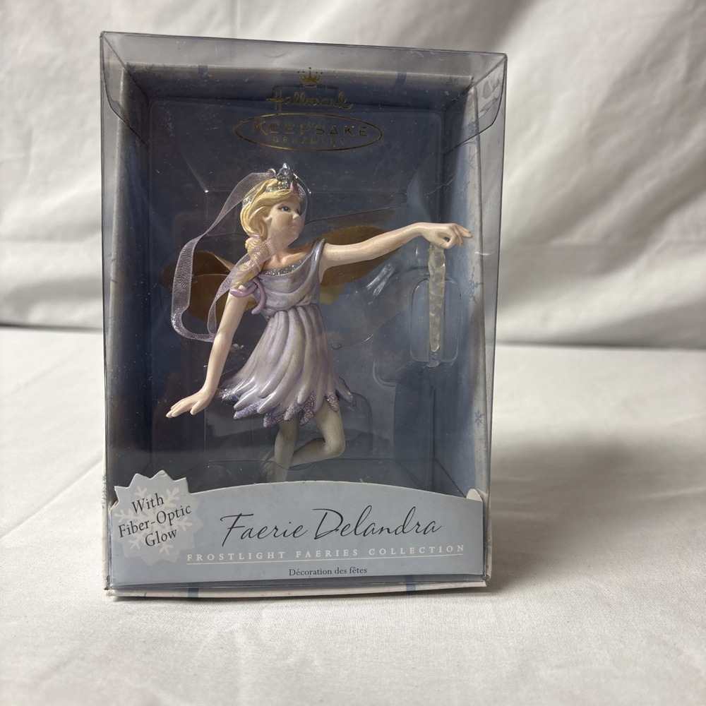 2001 Hallmark Keepsake Ornament Frostlight Faerie Delandra QP1685 Fiber Optic